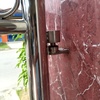 Thumb gate 2